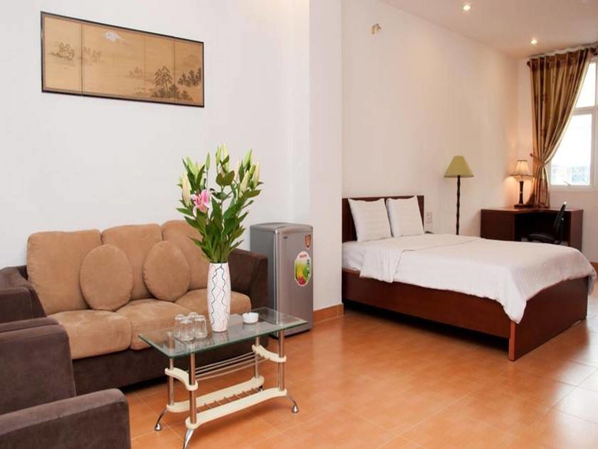 Tn 2* Ho Chi Minh City