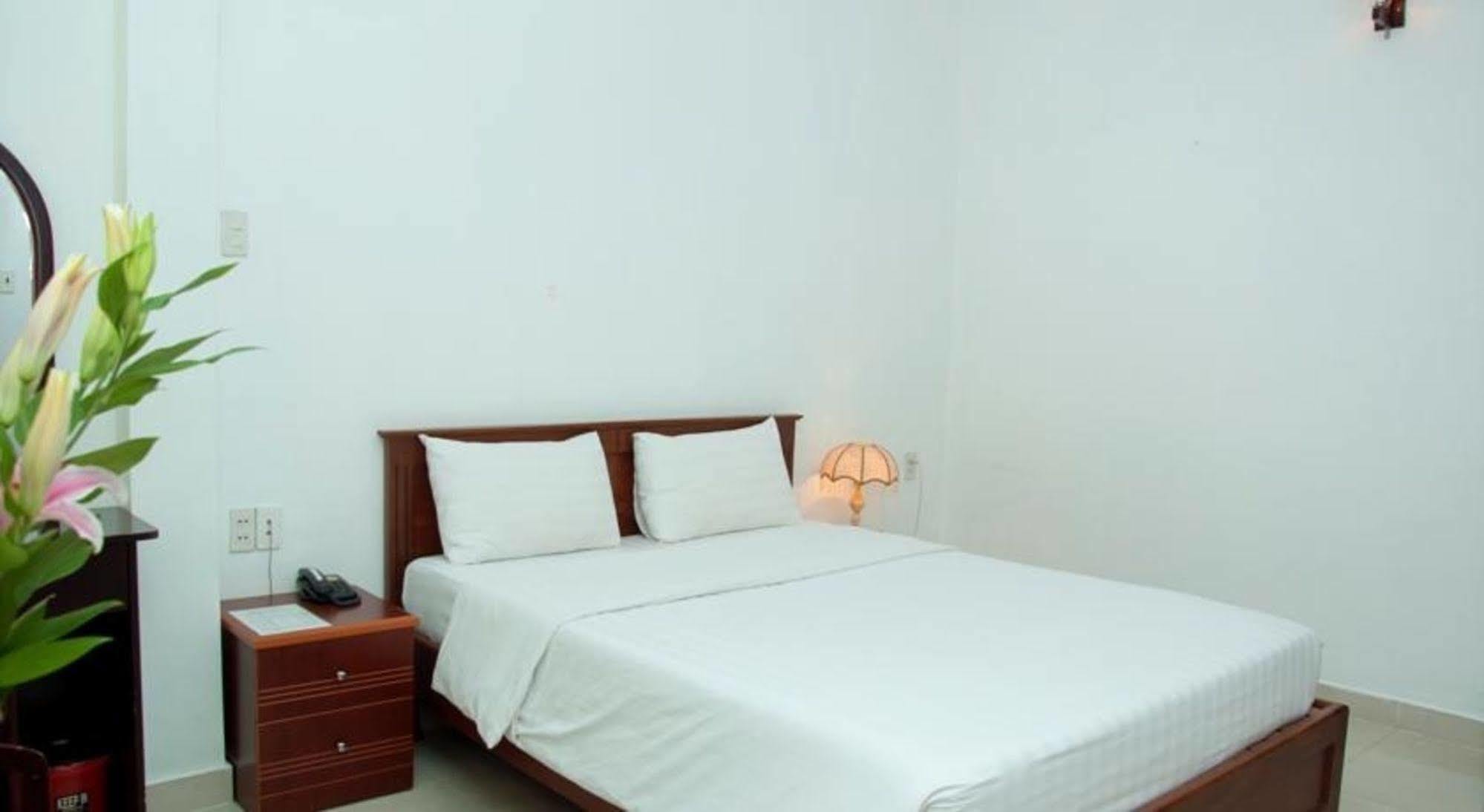 Khách sạn Tn 2*